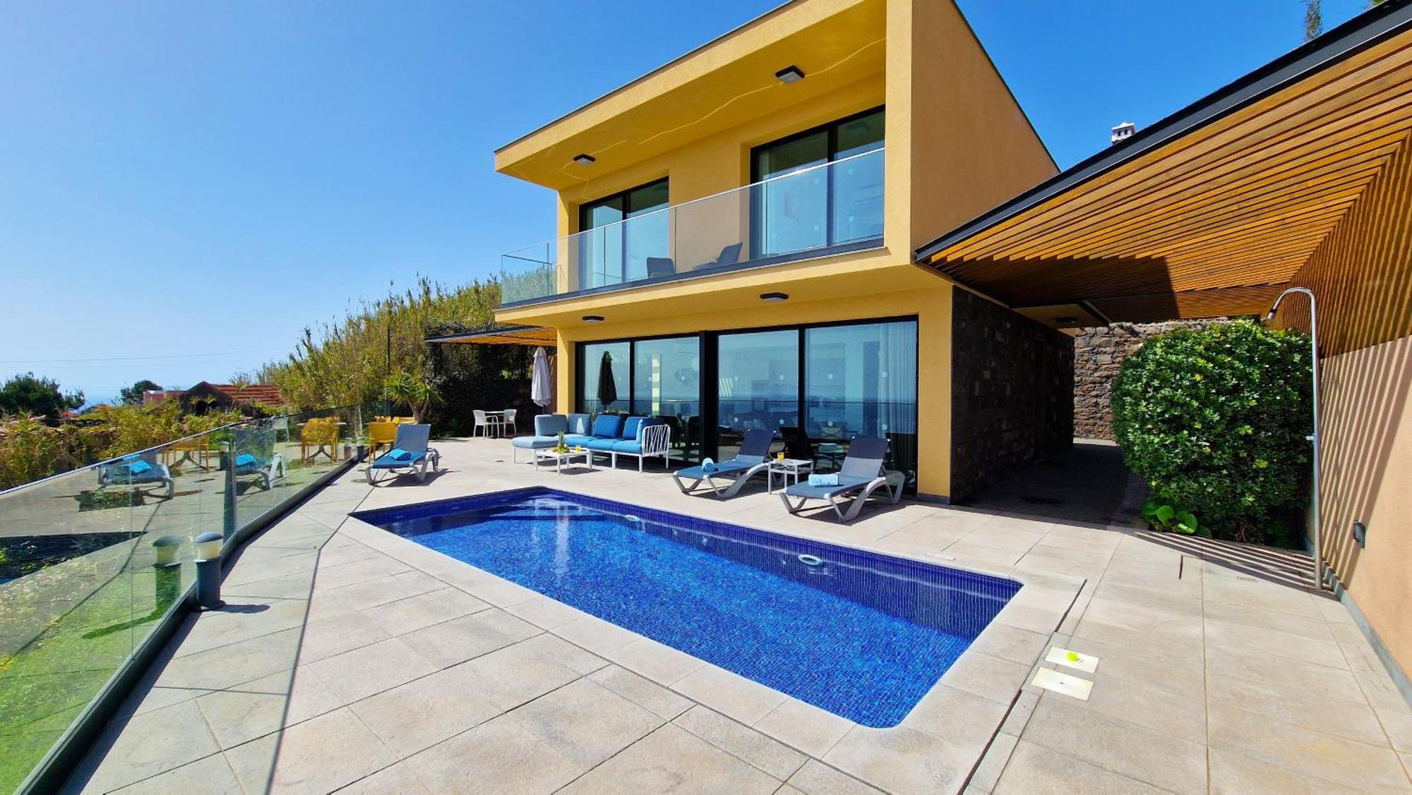 Eden Sun - A Modern Luxury Villa With A Panoramic View Prazeres Eksteriør bilde