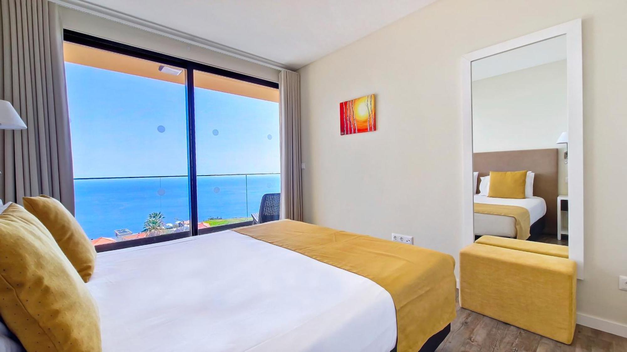 Eden Sun - A Modern Luxury Villa With A Panoramic View Prazeres Eksteriør bilde